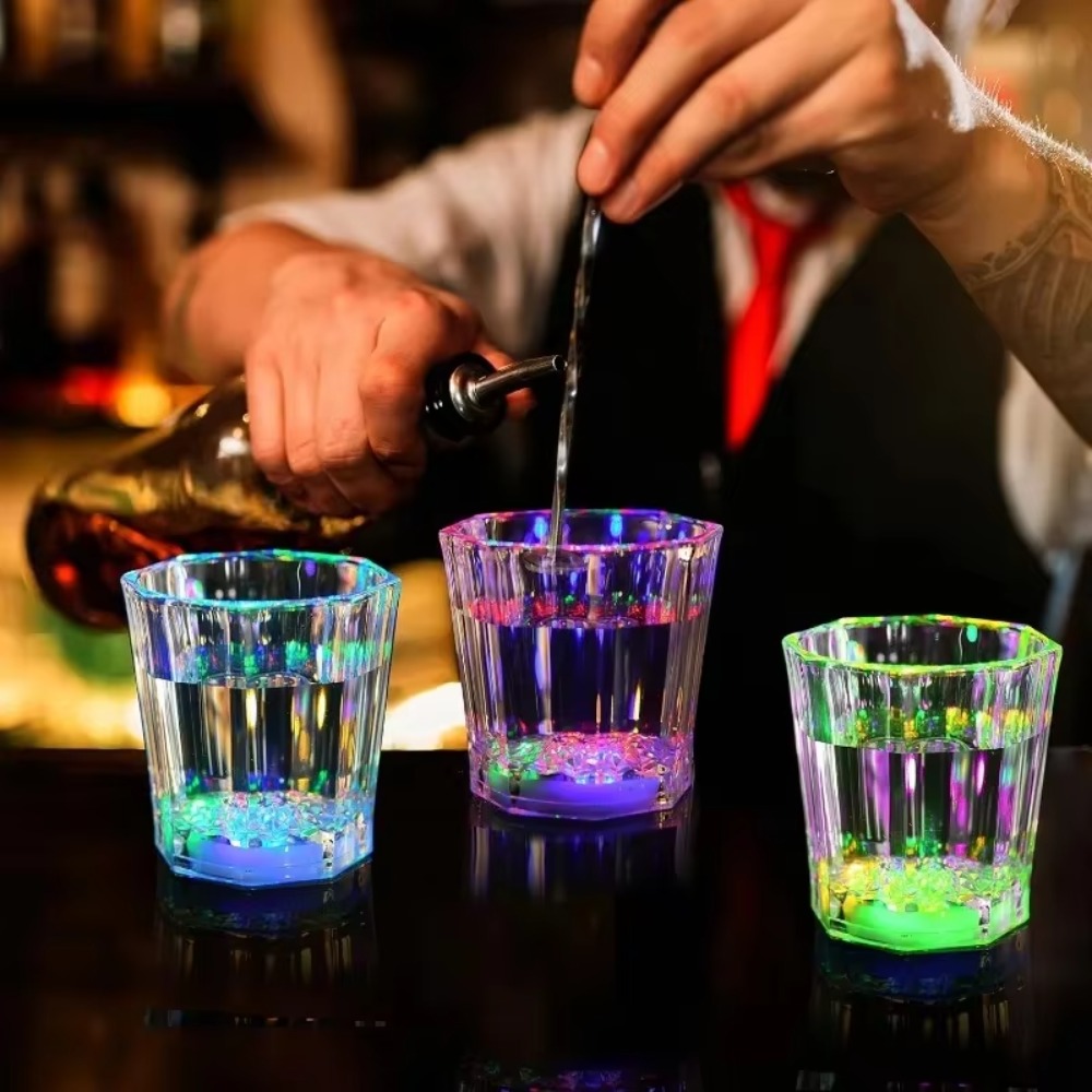 Lot de 12/24 verres à shot lum - Glow In The Dark Party Glasses avis et prix